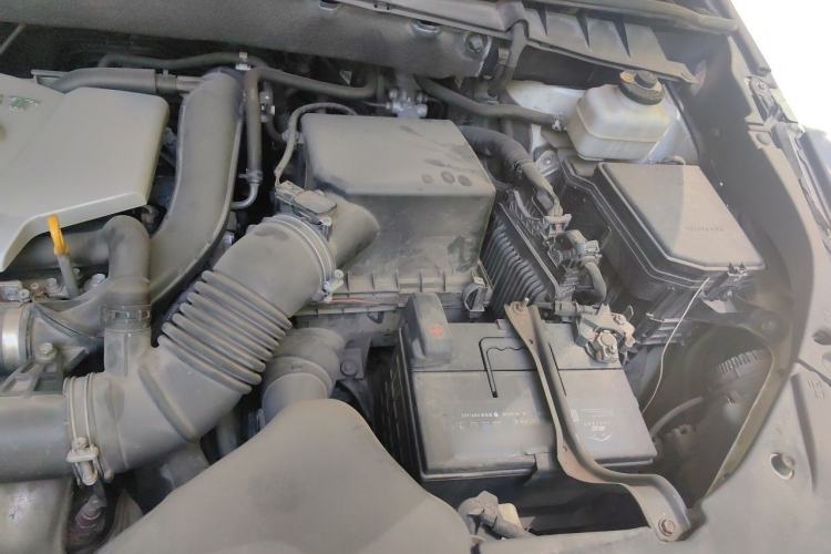 Used Toyota Highlander 2015 2.0T Four-Wheel Drive Luxury Edition 7-Seater Engine Bay Left