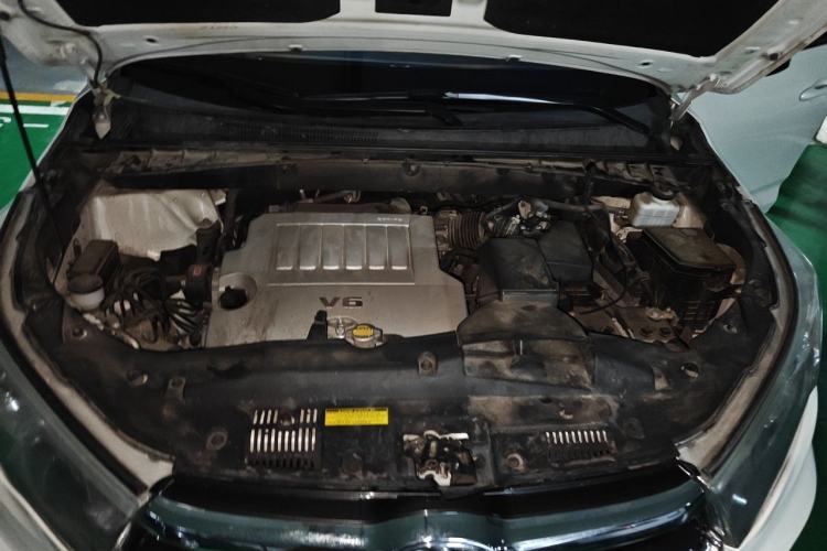 Used Toyota Highlander 2015 3.5L 4x4 Luxury Edition 7-seater Engine Bay