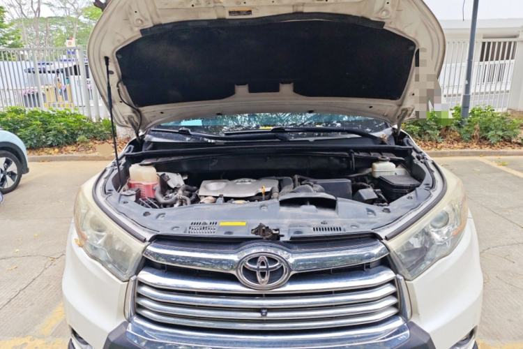 Used Toyota Highlander 2015 2.0T Four-Wheel Drive Luxury Edition 7-Seater Engine Bay