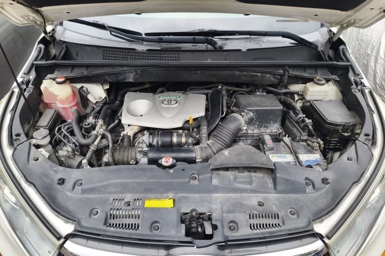 Used Toyota Highlander 2015 2.0T Four-Wheel Drive Luxury Edition 7-Seater Engine Bay