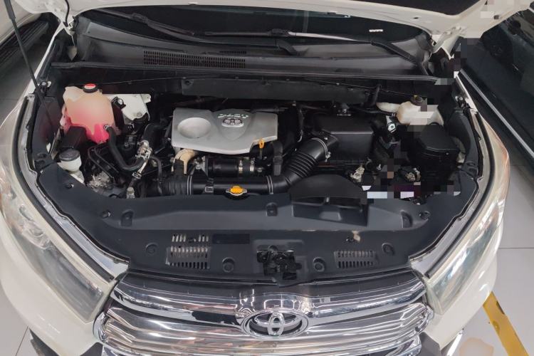 Used Toyota Highlander 2015 2.0T Two-Wheel Drive Luxury Edition 7 Seats Engine Bay