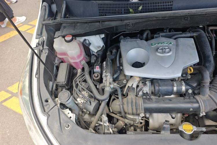 Used Toyota Highlander 2015 2.0T Four-Wheel Drive Ultimate Edition 7-Seater Engine Bay Right