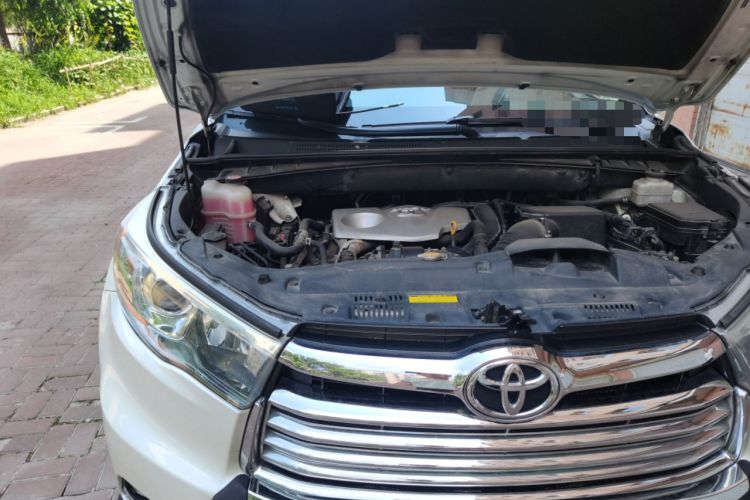 Used Toyota Highlander 2015 2.0T Four-Wheel Drive Luxury Edition 7-Seater Engine Bay Right