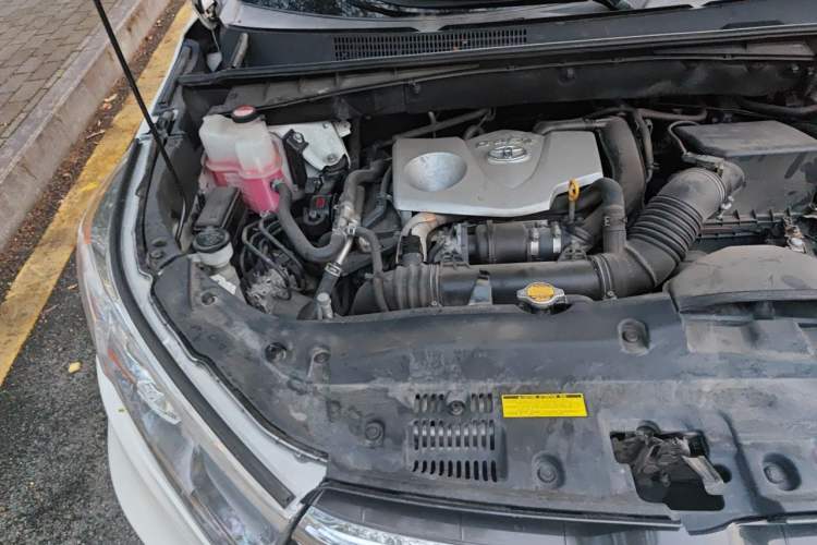 Used Toyota Highlander 2015 2.0T Four-Wheel Drive Luxury Edition 7-Seater Engine Bay Right