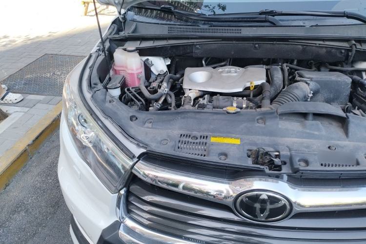 Used Toyota Highlander 2015 2.0T Four-Wheel Drive Ultimate Edition 7-Seater Engine Bay Right