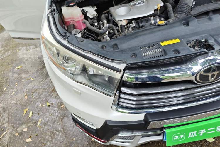 Used Toyota Highlander 2015 2.0T Four-Wheel Drive Ultimate Edition 7-Seater Engine Bay Right