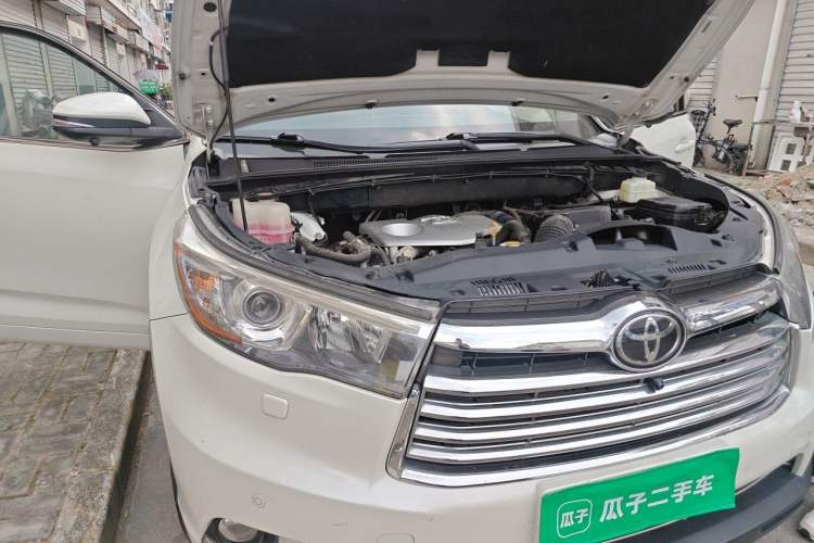 Used Toyota Highlander 2015 2.0T Four-Wheel Drive Ultimate Edition 7-Seater Engine Bay Right