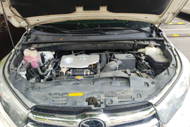 Used Toyota Highlander 2015 2.0T Four-Wheel Drive Ultimate Edition 7-Seater Engine Bay