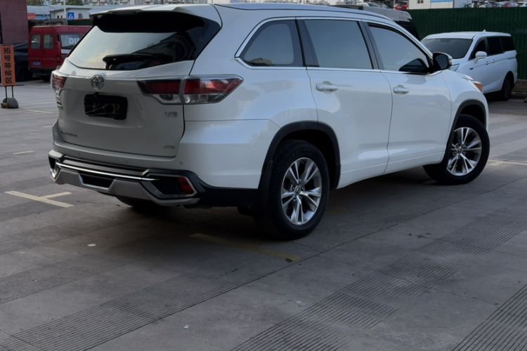Used Toyota Highlander 2015 3.5L 4x4 Elite Edition 7-Seater Exterior 1