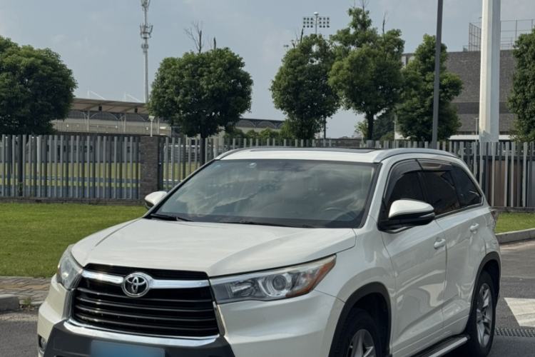 Used Toyota Highlander 2015 2.0T Four-Wheel Drive Luxury Edition 7-Seater Exterior 2