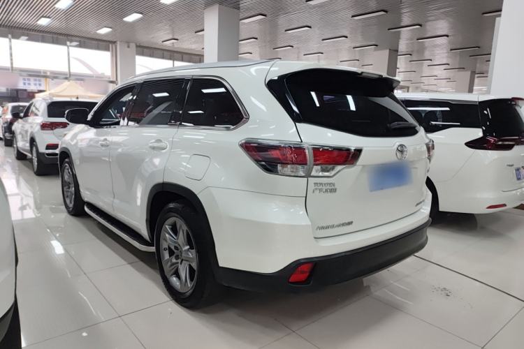Used Toyota Highlander 2015 2.0T Four-Wheel Drive Luxury Edition 7-Seater Exterior 2