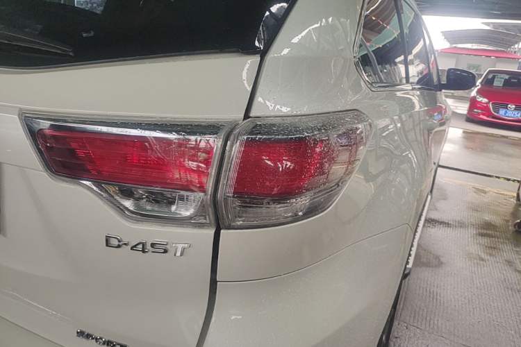 Used Toyota Highlander 2015 2.0T Four-Wheel Drive Luxury Edition 7-Seater Exterior 3