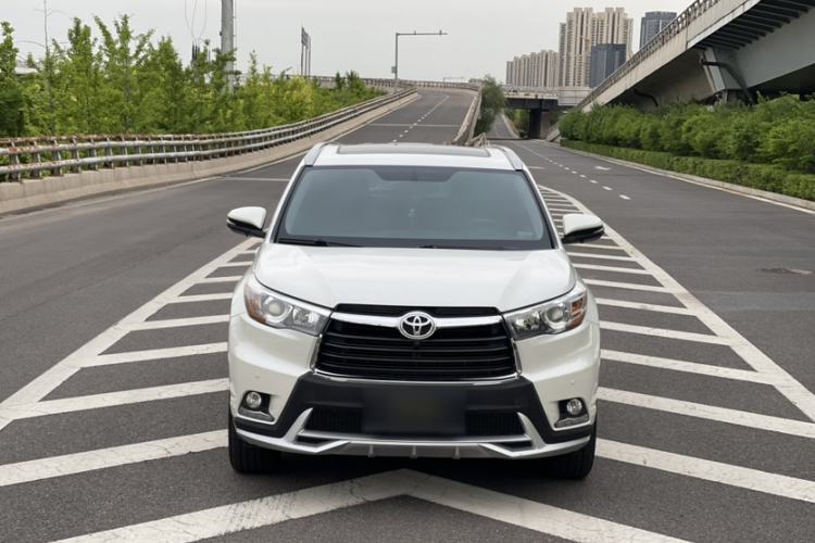 Used Toyota Highlander 2015 2.0T Two-Wheel Drive Luxury Edition 7 Seats Exterior 3