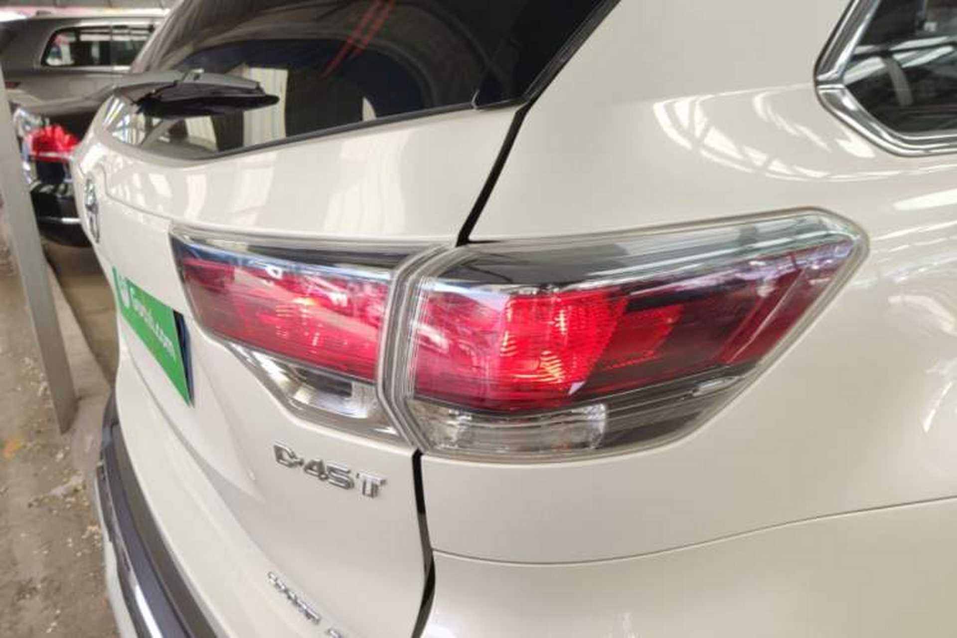 Used Toyota Highlander 2015 2.0T Four-Wheel Drive Luxury Edition 7-Seater Exterior 3