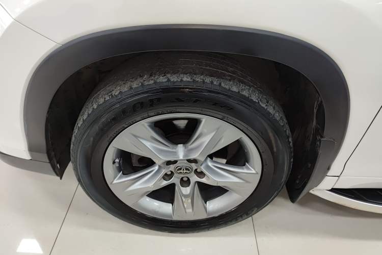 Used Toyota Highlander 2015 2.0T Four-Wheel Drive Luxury Edition 7-Seater Exterior 4