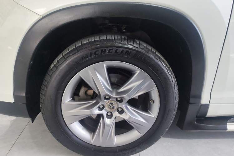 Used Toyota Highlander 2015 2.0T Four-Wheel Drive Luxury Edition 7-Seater Exterior 4