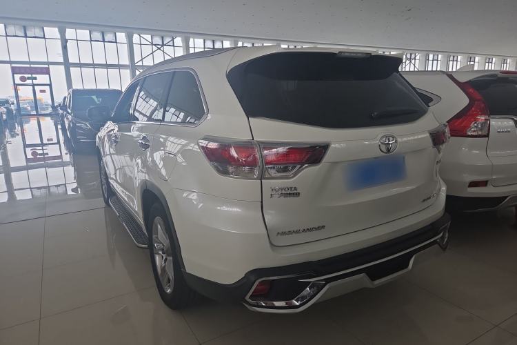 Used Toyota Highlander 2015 2.0T Four-Wheel Drive Luxury Edition 7-Seater Exterior 4