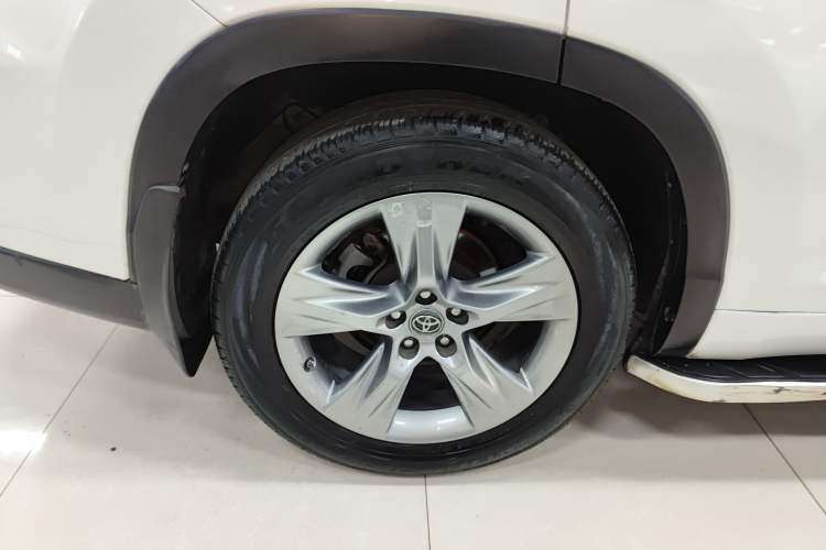 Used Toyota Highlander 2015 2.0T Four-Wheel Drive Luxury Edition 7-Seater Exterior 5