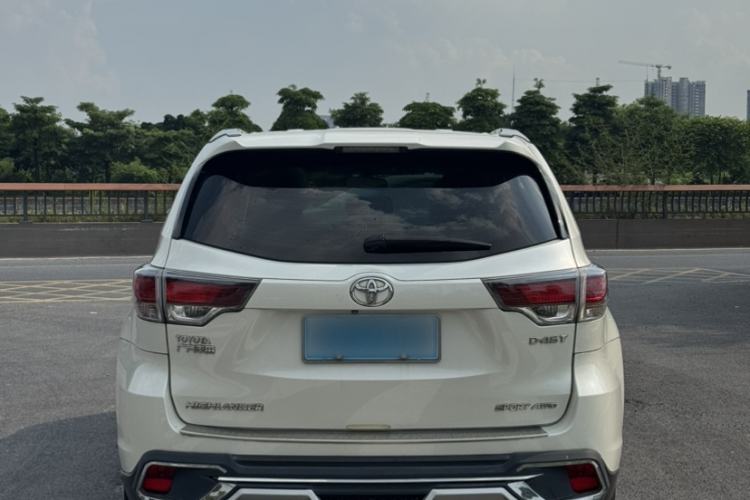 Used Toyota Highlander 2015 2.0T Four-Wheel Drive Luxury Edition 7-Seater Exterior 6