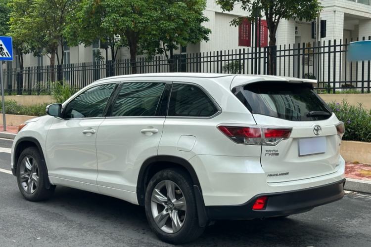 Used Toyota Highlander 2015 2.0T Two-Wheel Drive Luxury Edition 7 Seats Exterior 6