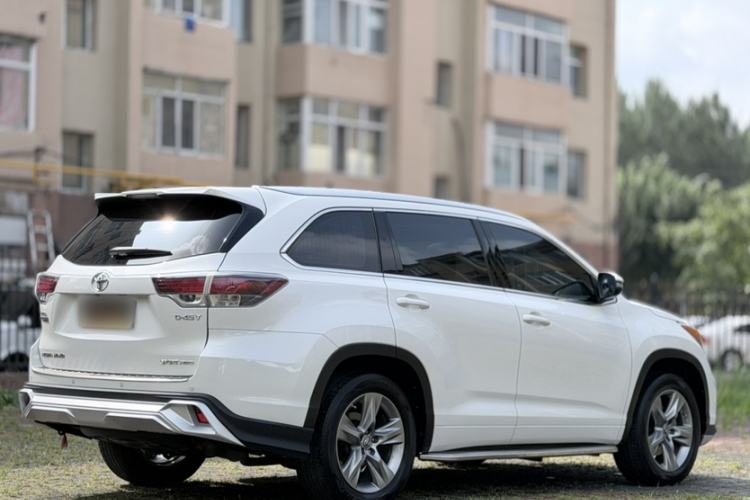 Used Toyota Highlander 2015 2.0T Four-Wheel Drive Luxury Edition 7-Seater Exterior 7