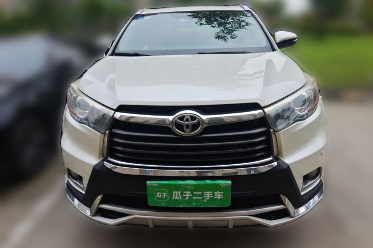 Used Toyota Highlander 2015 2.0T Two-Wheel Drive Luxury Edition 7 Seats Front