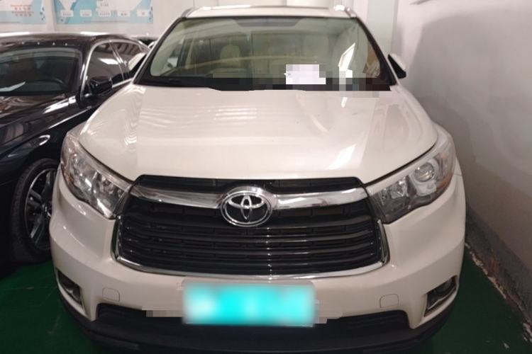 Used Toyota Highlander 2015 2.0T Two-Wheel Drive Luxury Edition 7 Seats Front