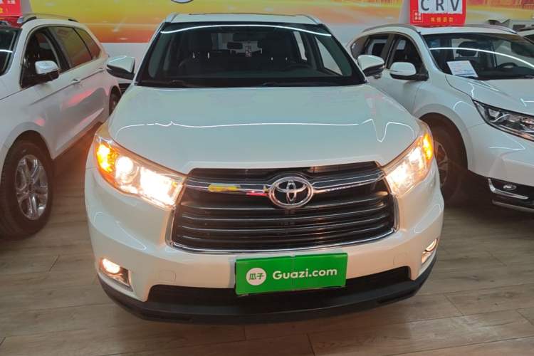 Used Toyota Highlander 2015 2.0T Four-Wheel Drive Luxury Edition 7-Seater Front
