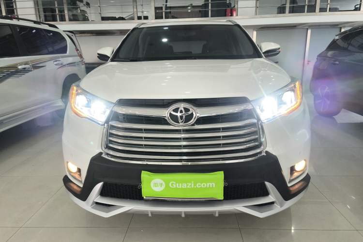 Used Toyota Highlander 2015 2.0T Four-Wheel Drive Luxury Edition 7-Seater Front