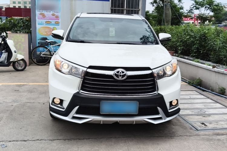 Used Toyota Highlander 2015 2.0T Four-Wheel Drive Luxury Edition 7-Seater Front
