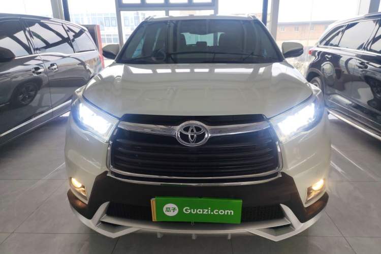 Used Toyota Highlander 2015 2.0T Four-Wheel Drive Luxury Edition 7-Seater Front