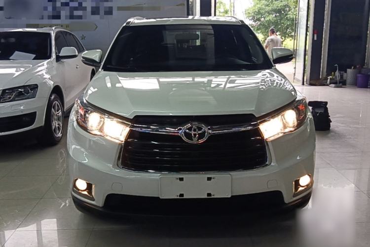 Used Toyota Highlander 2015 2.0T Four-Wheel Drive Luxury Edition 7-Seater Front