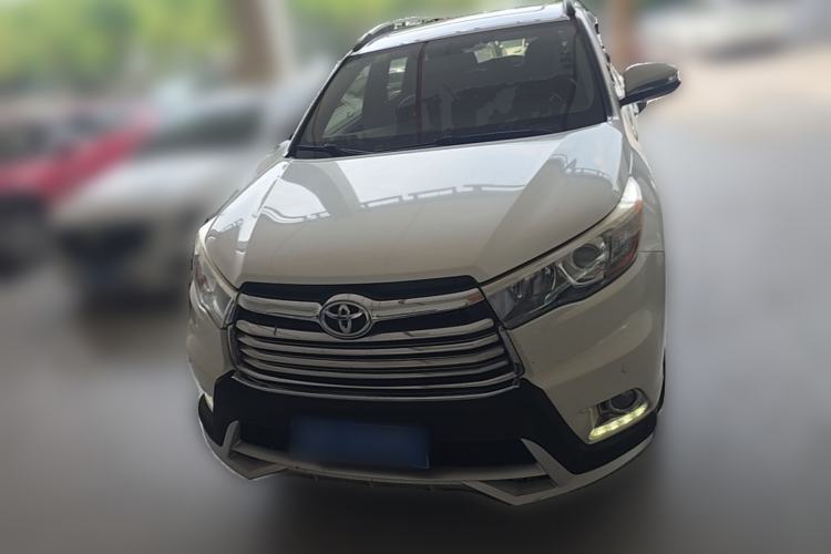 Used Toyota Highlander 2015 2.0T Two-Wheel Drive Luxury Edition 7 Seats Front