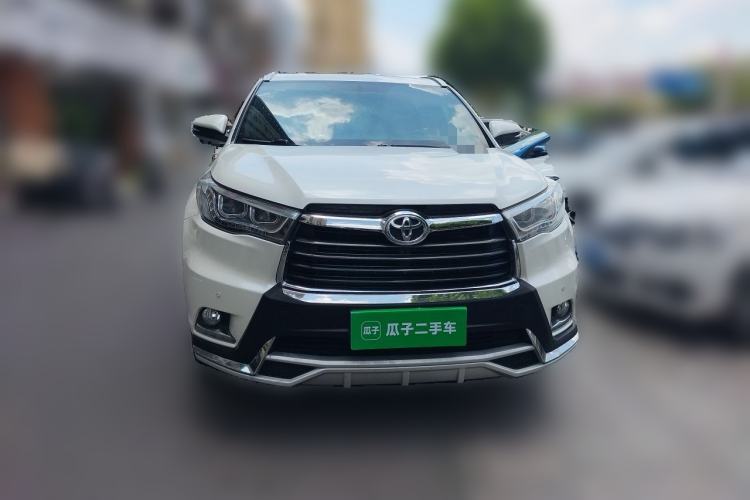 Used Toyota Highlander 2015 2.0T Two-Wheel Drive Luxury Edition 7 Seats Front