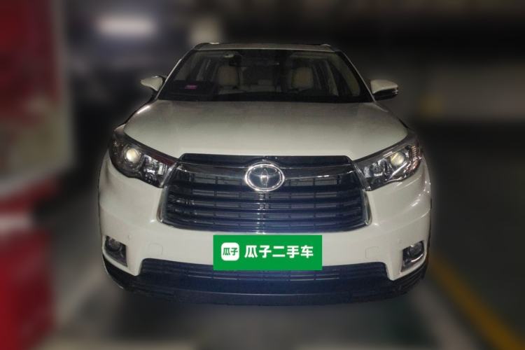 Used Toyota Highlander 2015 2.0T Two-Wheel Drive Luxury Edition 7 Seats Front
