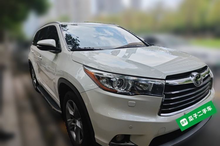 Used Toyota Highlander 2015 2.0T Four-Wheel Drive Ultimate Edition 7-Seater Front Right 45 Deg