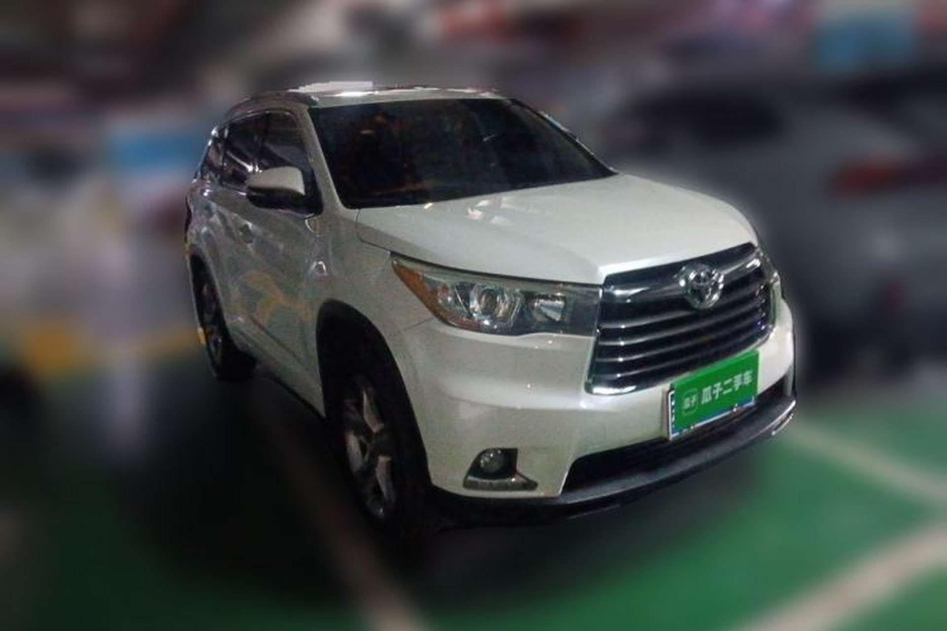 Used Toyota Highlander 2015 2.0T Four-Wheel Drive Luxury Edition 7-Seater Front Right 45 Deg
