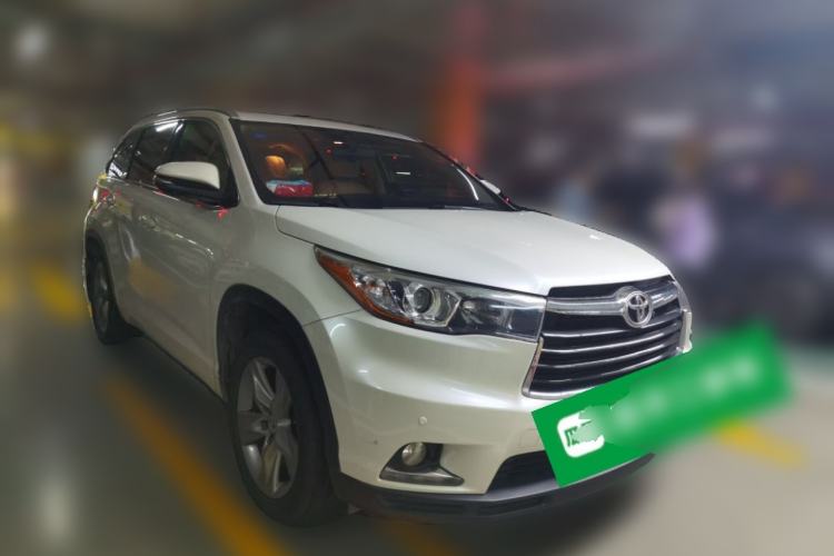 Used Toyota Highlander 2015 2.0T Four-Wheel Drive Luxury Edition 7-Seater Front Right 45 Deg