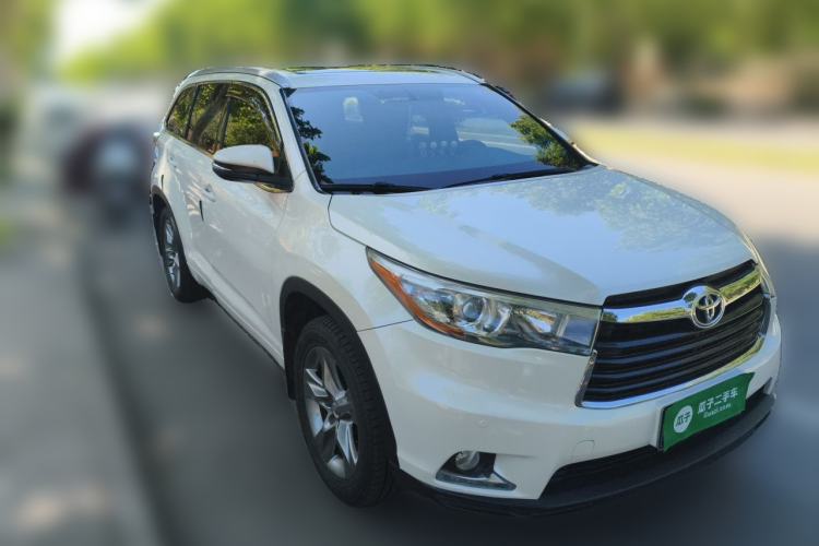 Used Toyota Highlander 2015 2.0T Four-Wheel Drive Luxury Edition 7-Seater Front Right 45 Deg