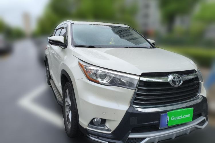 Used Toyota Highlander 2015 2.0T Four-Wheel Drive Luxury Edition 7-Seater Front Right 45 Deg
