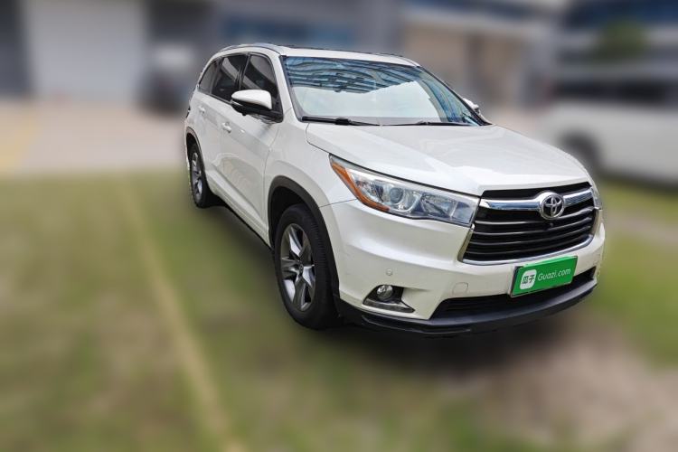 Used Toyota Highlander 2015 2.0T Four-Wheel Drive Luxury Edition 7-Seater Front Right 45 Deg