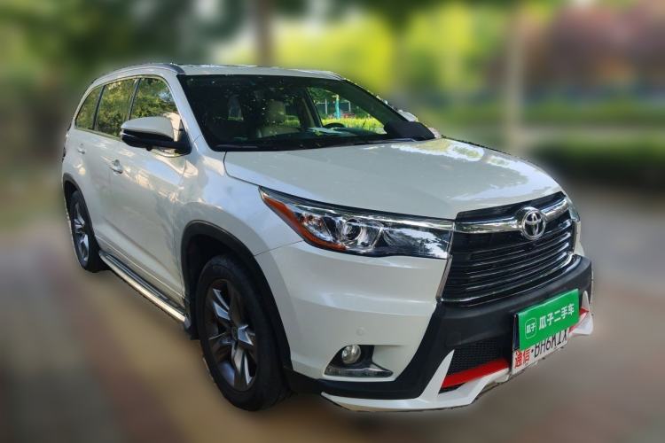 Used Toyota Highlander 2015 2.0T Four-Wheel Drive Luxury Edition 7-Seater Front Right 45 Deg