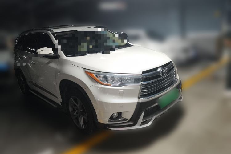 Used Toyota Highlander 2015 2.0T Four-Wheel Drive Ultimate Edition 7-Seater Front Right 45 Deg