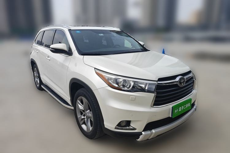 Used Toyota Highlander 2015 2.0T Four-Wheel Drive Ultimate Edition 7-Seater Front Right 45 Deg