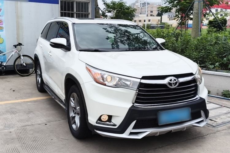 Used Toyota Highlander 2015 2.0T Four-Wheel Drive Luxury Edition 7-Seater Front Right 45 Deg