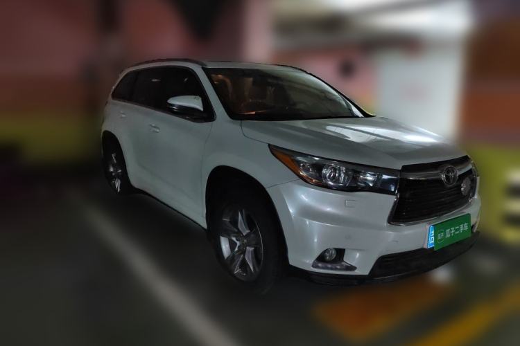 Used Toyota Highlander 2015 2.0T Four-Wheel Drive Ultimate Edition 7-Seater Front Right 45 Deg
