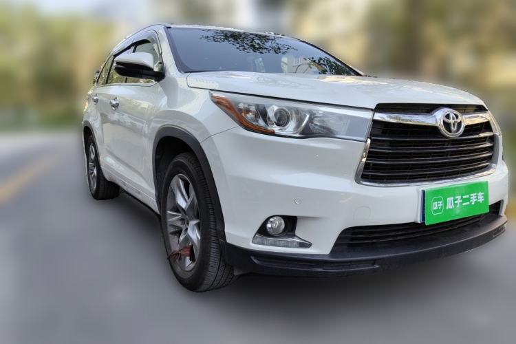 Used Toyota Highlander 2015 2.0T Four-Wheel Drive Luxury Edition 7-Seater Front Right 45 Deg