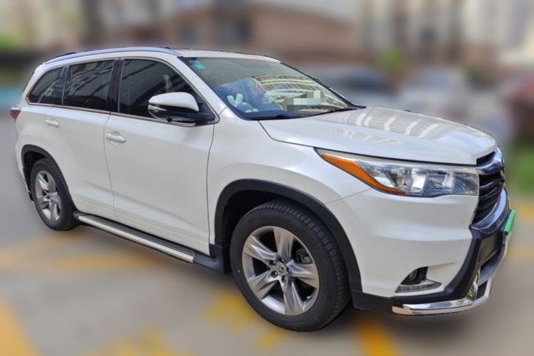 Used Toyota Highlander 2015 2.0T Four-Wheel Drive Luxury Edition 7-Seater Front Right 45 Deg