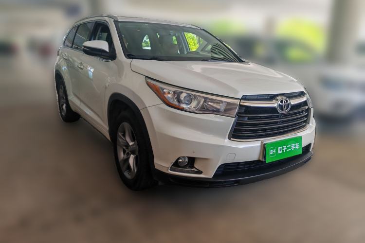 Used Toyota Highlander 2015 2.0T Four-Wheel Drive Luxury Edition 7-Seater Front Right 45 Deg