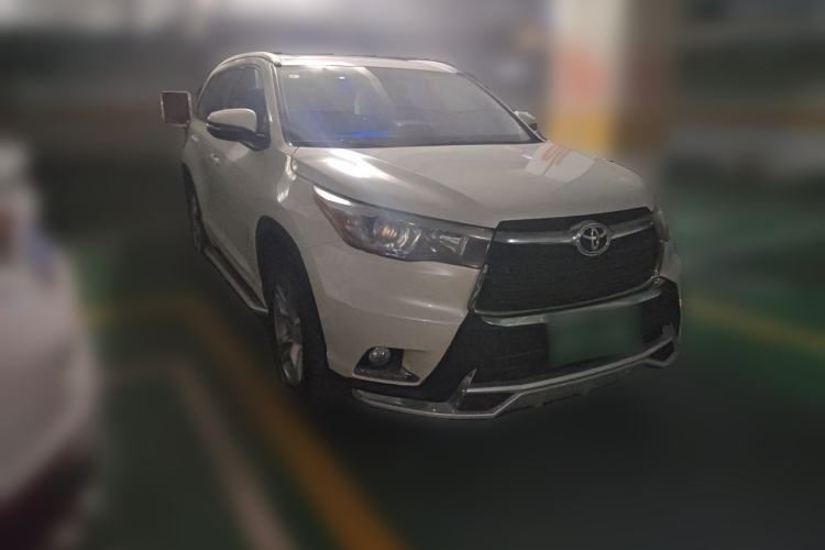 Used Toyota Highlander 2015 2.0T Four-Wheel Drive Luxury Edition 7-Seater Front Right 45 Deg